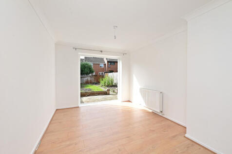 Humber Way, Sandhurst, GU47 photo 4