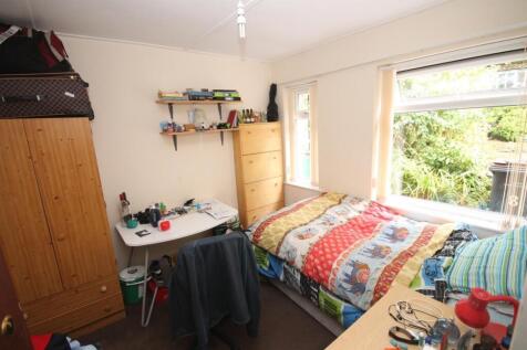 8 Whinney Hill, Durham photo 4