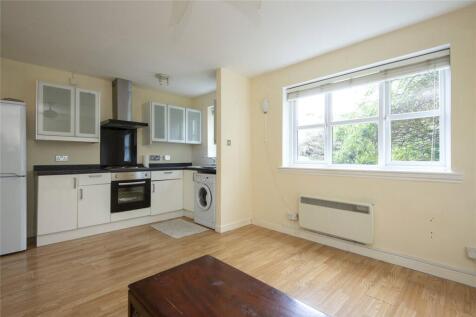 Living Room/Kitchen