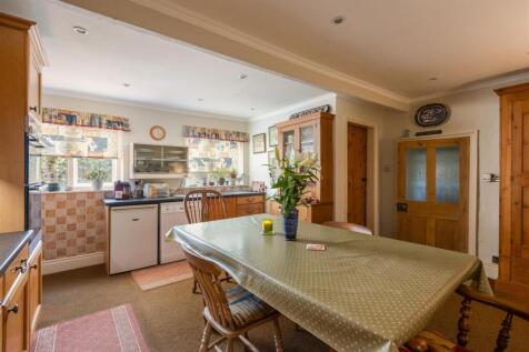 Rockery Cottage Kitchen-1.jpg