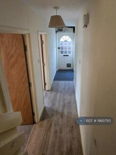 Langley Road, Poole, BH14 photo 3