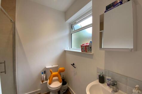 Bedroom 1 Ensuite