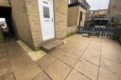 FRONT EXTERNAL 1.jpg