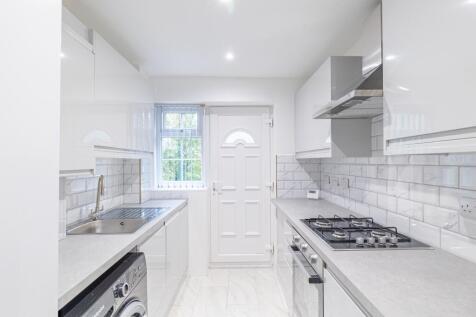 Spen Mews, West Park, Leeds, LS16 photo 3