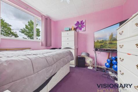 CAM03522G0-PR0266-STILL022