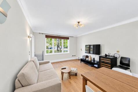 2-bed flat on Compton Road, Islington, N1, £3,792/mo