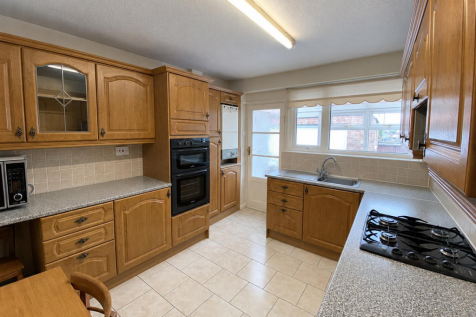 Snowdon Drive, Wrexham photo 3