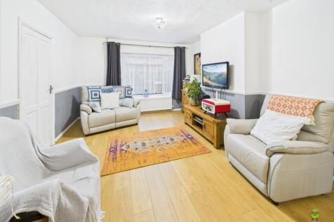 Living Room - James Hillier - Ewemove in Bexley an