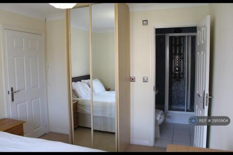 Master Bedroom With Fitted Wardrobe
