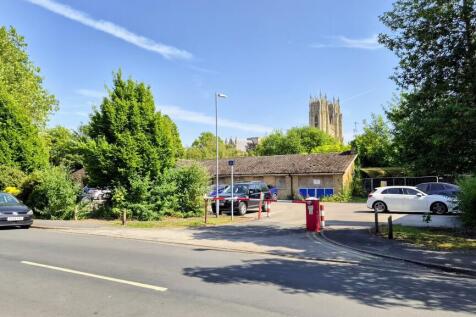 Entrance to Minster Towers