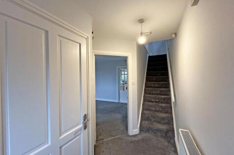 Rosewall Court, Arnold, Nottingham photo 5