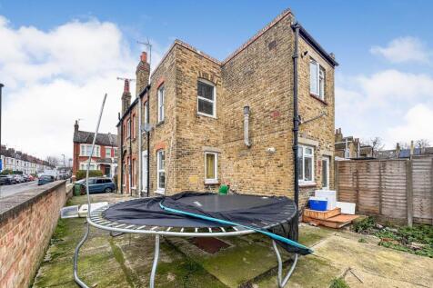 15 Macoma Terrace, Plumstead, London, SE18 2QN