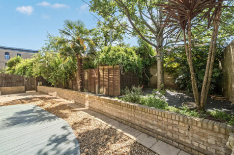 14-681dffa8c553f-...