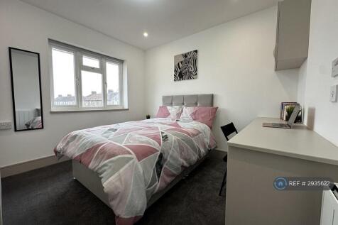 Bedroom 2 (1st View)