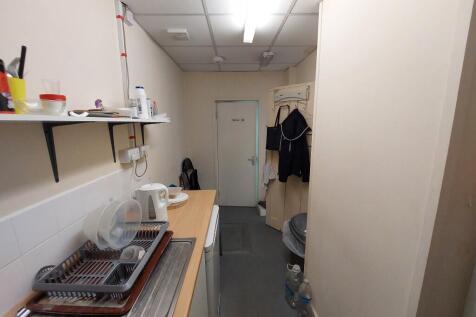 Kitchen &amp; WC