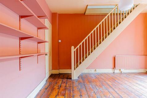 Calabria Road (17).jpg