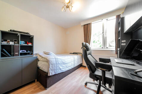 1318487-4-6862661...