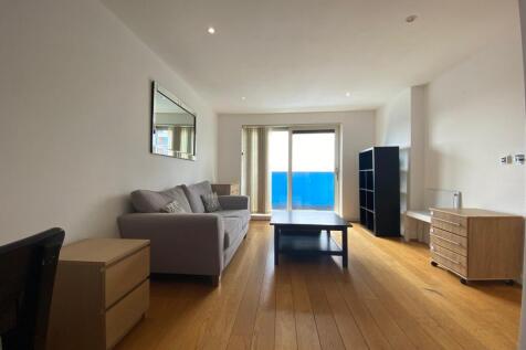 2 Double Bedroom Apartment + Gym to Rent