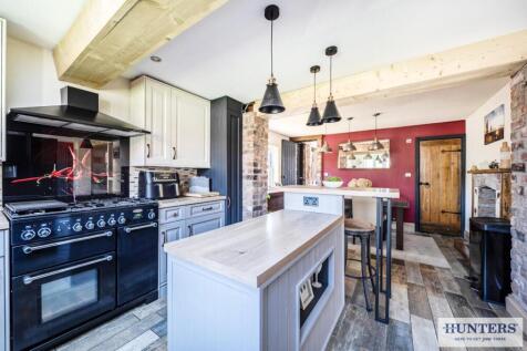 b9dbda85-5c71-498f-a773-13be77b46b2f.jpg