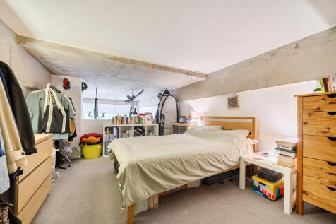 1380285-16-6914b6...