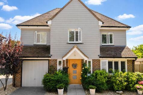 4 Eaton Close - Front Shot.jpg