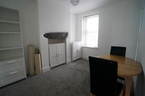 201Caernarfon_dining.JPG