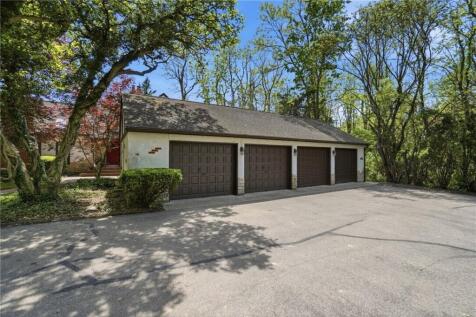 Property Image 100