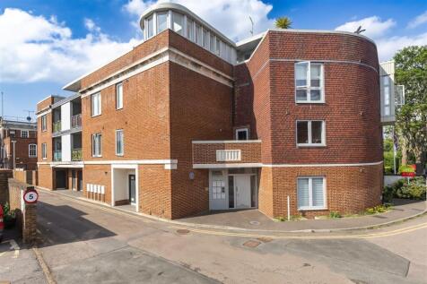 4 the old court   (24).jpg