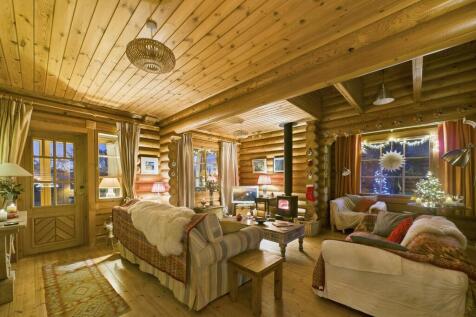 The Log House, 3 ...