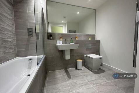 Seymour Grove, Manchester, M16 photo 3