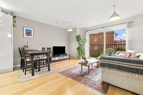 Cresset Road, London, E9 photo 3
