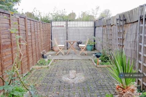 Clarendon Road, London, SW19 photo 4