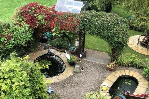 BE view of ponds.JPG