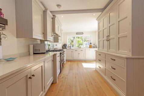 Kitchen-2.jpg