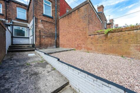 Woodville Street - Rear Yard