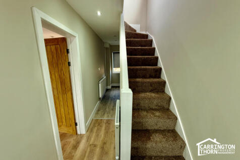 Entry Way/ Hall Way