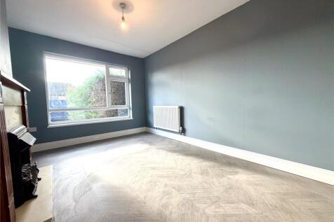 Reids Piece, Purton, Wiltshire, SN5 photo 4