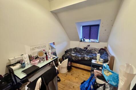 *148 PPPW* Victor court, Aboretum, NG7 photo 4