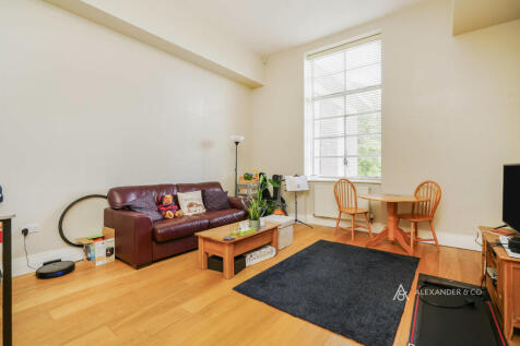 Building 20, Orchard Square, Caversfield, OX27 photo 4