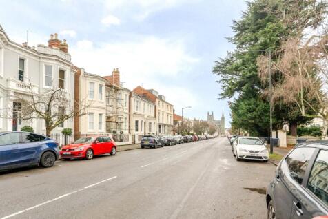 Road To Leam Terrace