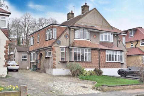 West Wickham, BR4 - property photo