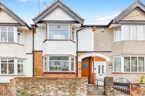 Watford, WD18 - property photo