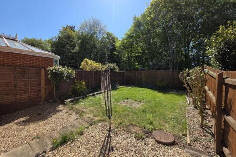 GARDEN 1 