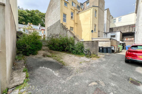 34 Castlemona Avenue, Douglas