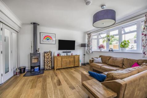 29 Wraysbury Park Drive, Emsworth-PorticoMarketing