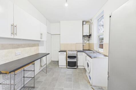 CAM05192G0-PR0197-STILL004