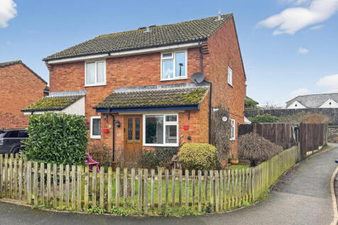 2 Kensham Close, Bradninch