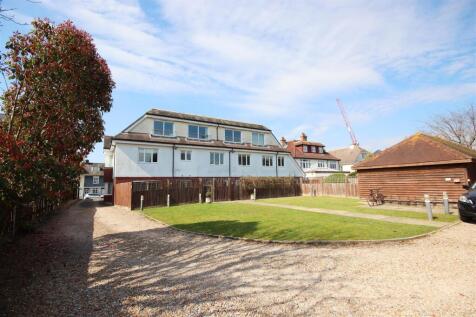 28 Southampton Road, Lymington photo 4