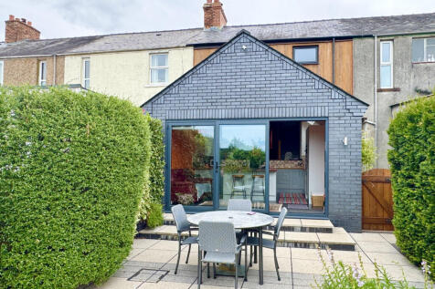 Lydney, GL15 - property photo