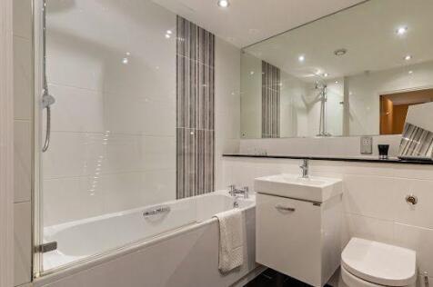 bathroom 1.jpeg